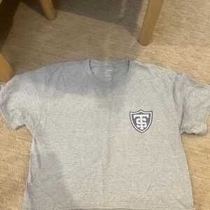 Cropped St. Thomas tee